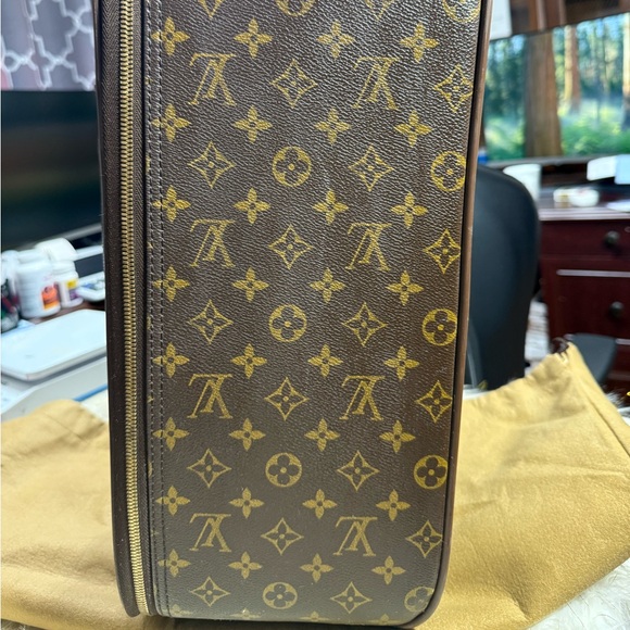 Louis Vuitton Pegase 45 Rolling travel bag monogram duster Carryall Carryon - Picture 16 of 16